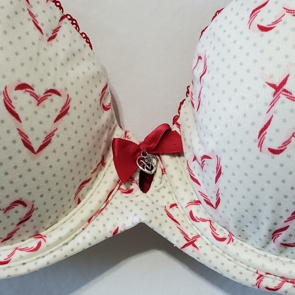 Victoria's Secret Heart Bra Size 34 B - Picture 5 of 6